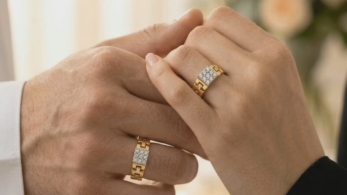 Diamond Cluster Ring with Chain-Link